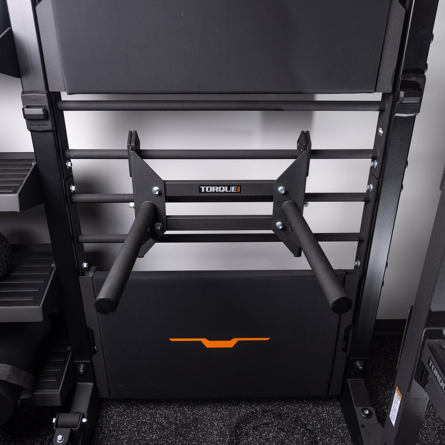 Stall Bar Dip Attachment